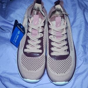 Nautica Women's Tan and Purple Sneakers